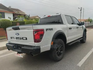 Ford F-150 2025 Beige