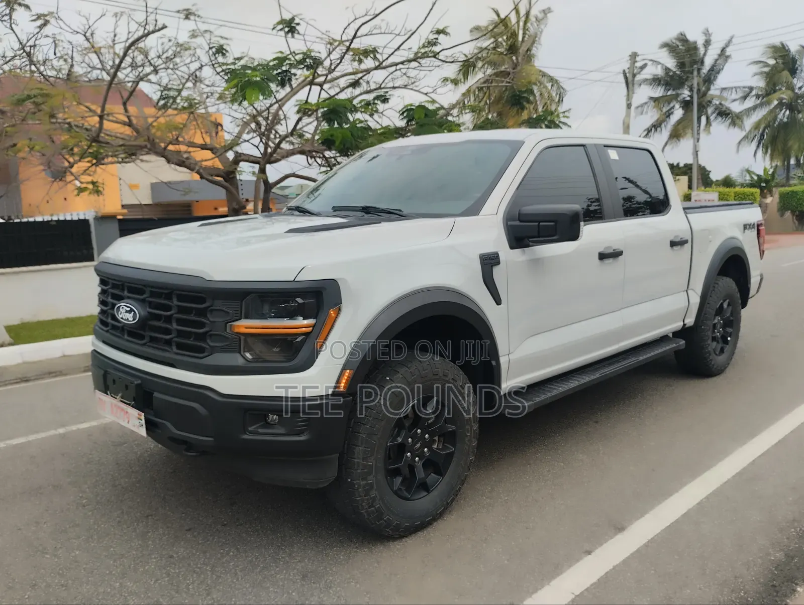 Ford F-150 2025 Beige