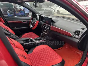 Mercedes-Benz C250 2014 Red