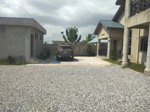 7bdrm House in Accra Metropolitan for sale