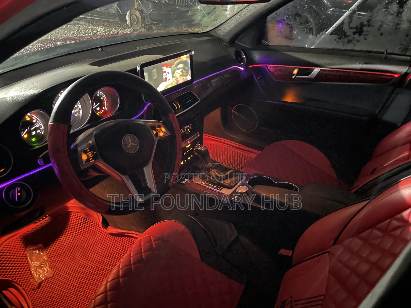 Mercedes-Benz C250 2014 Red
