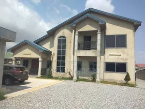 7bdrm House in Accra Metropolitan for sale