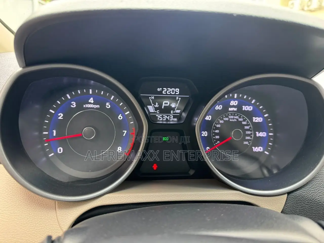 Hyundai Elantra SE Sedan FWD (1.8L 4cyl 6A) 2016 Black