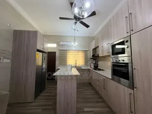 Furnished 2bdrm Apartment in Laryes Homes, School Junction for rent