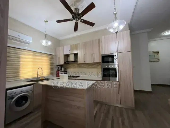 Furnished 2bdrm Apartment in Laryes Homes, School Junction for rent