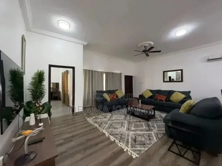 Furnished 2bdrm Apartment in Laryes Homes, School Junction for rent