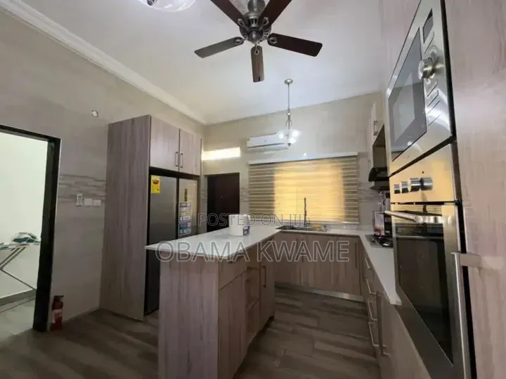 Furnished 2bdrm Apartment in Laryes Homes, School Junction for rent