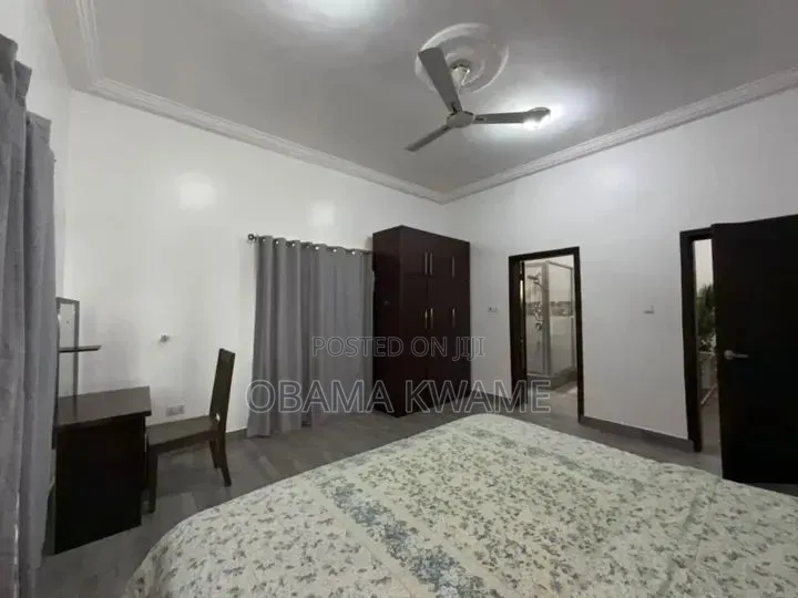 Furnished 2bdrm Apartment in Laryes Homes, School Junction for rent