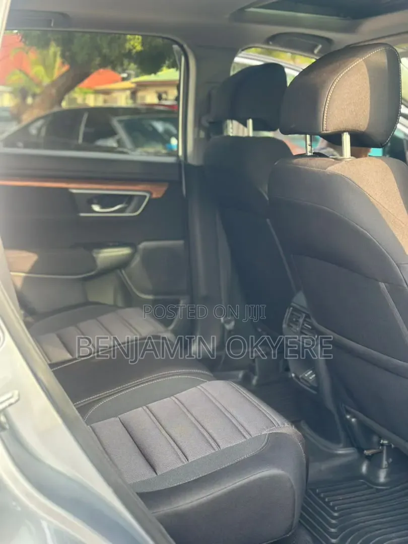 Honda CR-V 2019 Gray