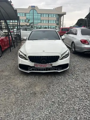 Mercedes-Benz C300 Luxury 4Matic Sedan AWD (2.0L 4cyl 7A) 2016 White