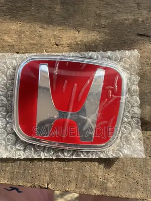 Honda Civic 2016 to 2019 Glass Crown