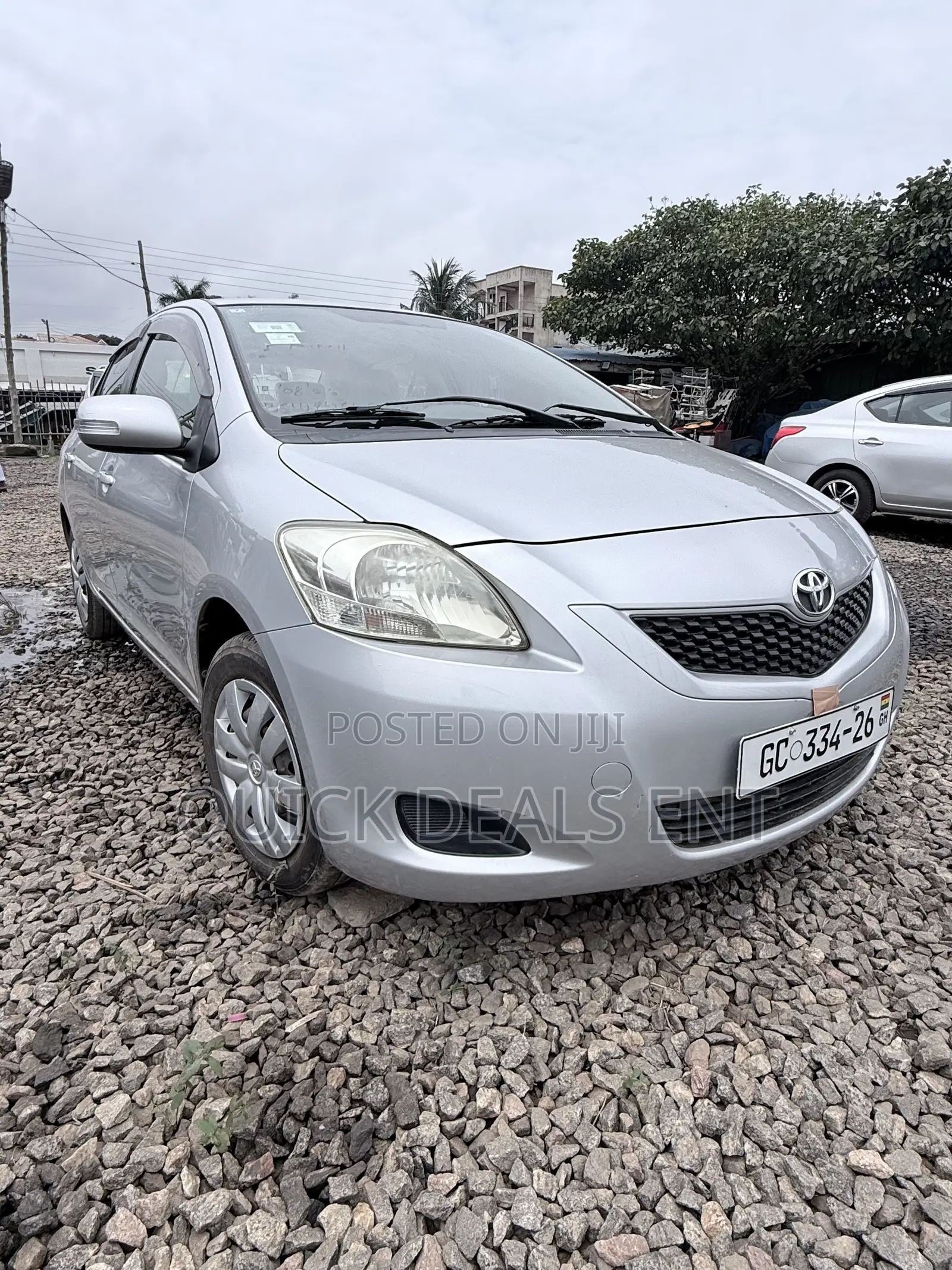 Toyota Belta 2012 Silver