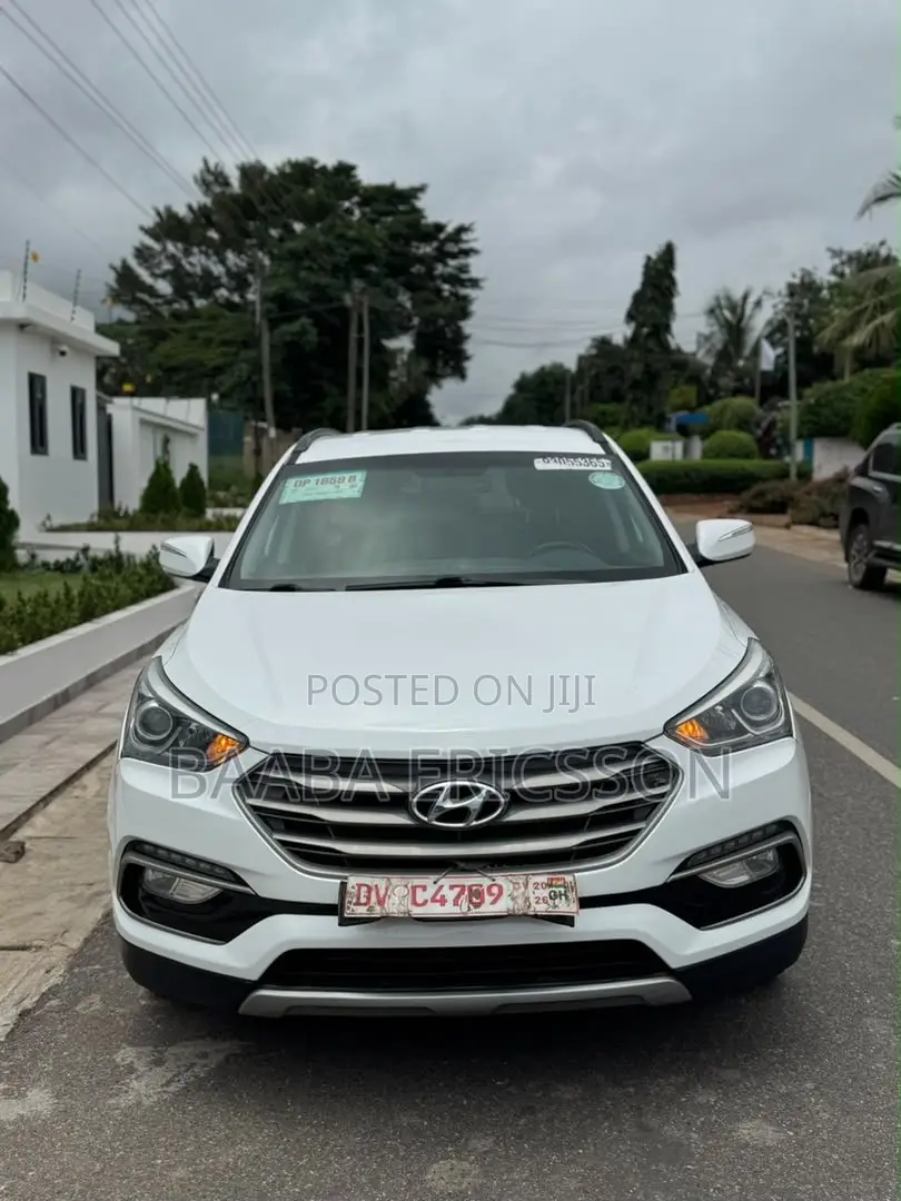 Hyundai Santa Fe 2018 White