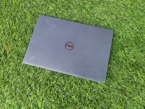 Laptop Dell Latitude 3410 16GB Intel Core i7 SSD 256GB