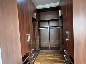 4bdrm House in Laryea Homes, A&C Mall Area for rent