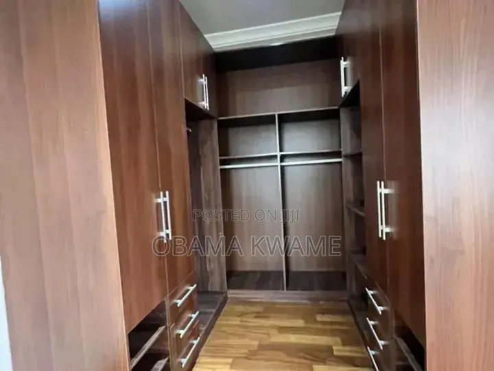 4bdrm House in Laryea Homes, A&C Mall Area for rent