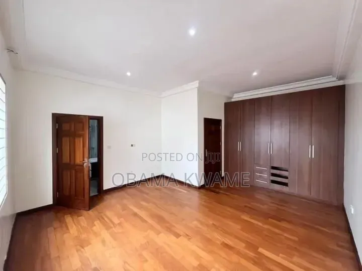 4bdrm House in Laryea Homes, A&C Mall Area for rent