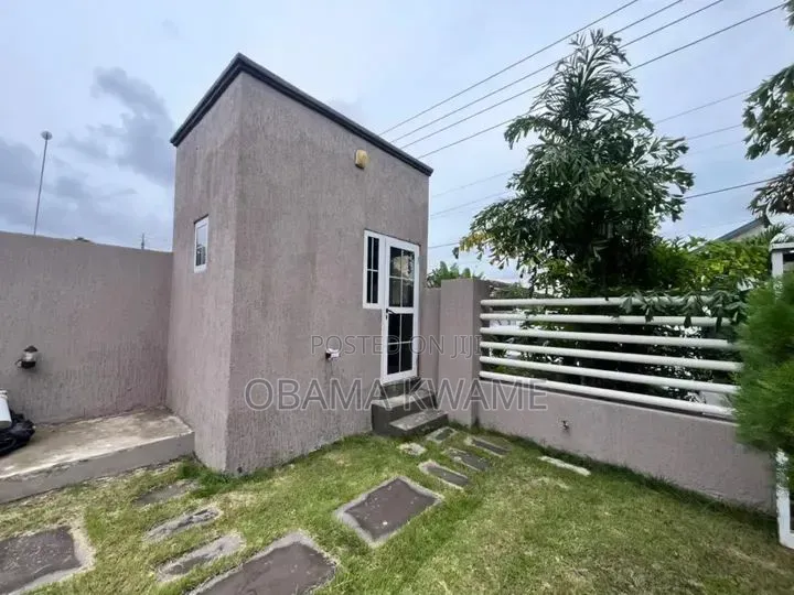 4bdrm House in Laryea Homes, A&C Mall Area for rent