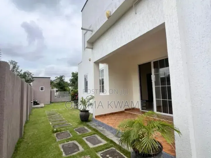 4bdrm House in Laryea Homes, A&C Mall Area for rent