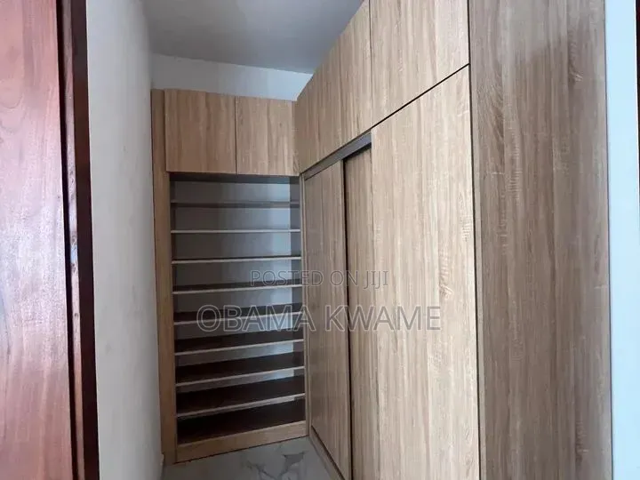 4bdrm House in Laryea Homes, A&C Mall Area for rent