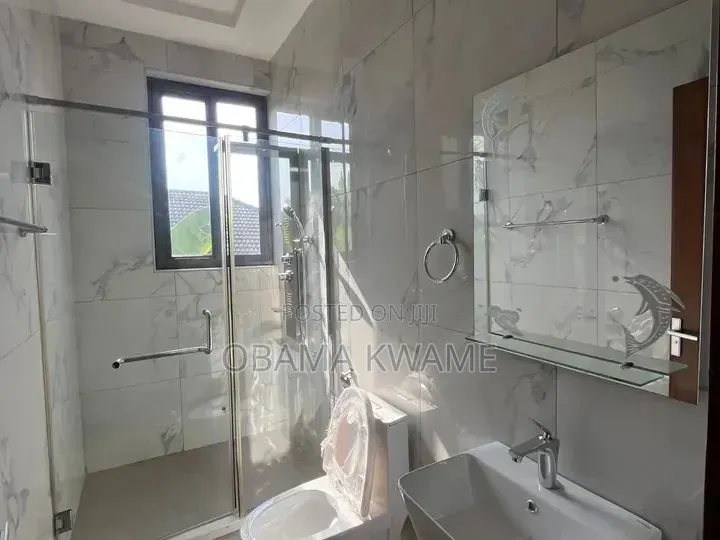 4bdrm House in Laryea Homes, A&C Mall Area for rent