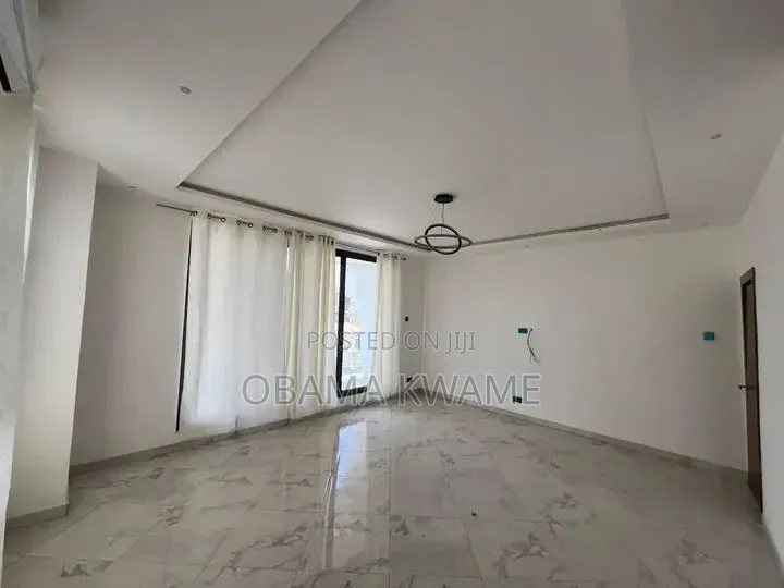 4bdrm House in Laryea Homes, A&C Mall Area for rent