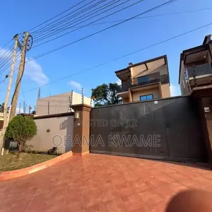 4bdrm House in Laryea Homes, Boundary Road Area for rent