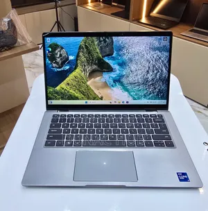 Laptop Dell Latitude 7400 2-in-1 8GB Intel Core i5 SSD 256GB