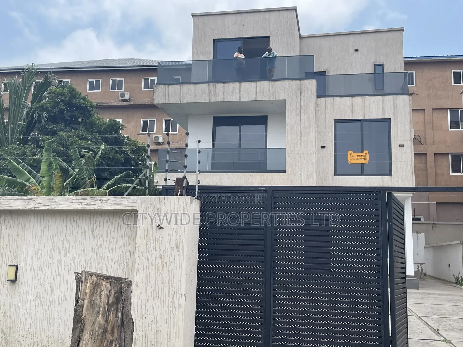 4bdrm House in Abelemkpe, Methodist Church Area for sale