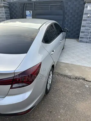 Hyundai Elantra SE 2019 Silver
