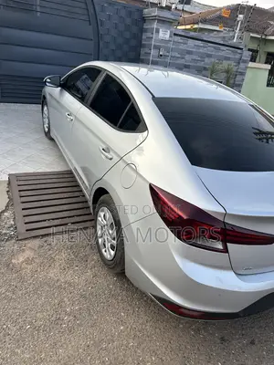 Hyundai Elantra SE 2019 Silver