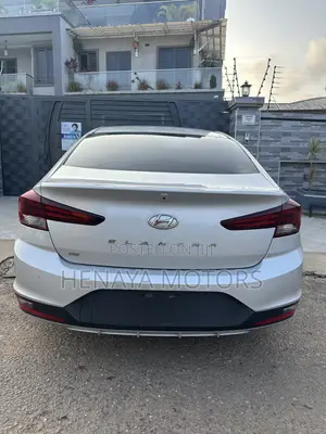 Hyundai Elantra SE 2019 Silver