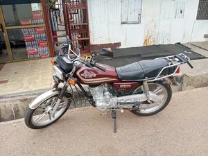 Motorcycle 2022 Brown