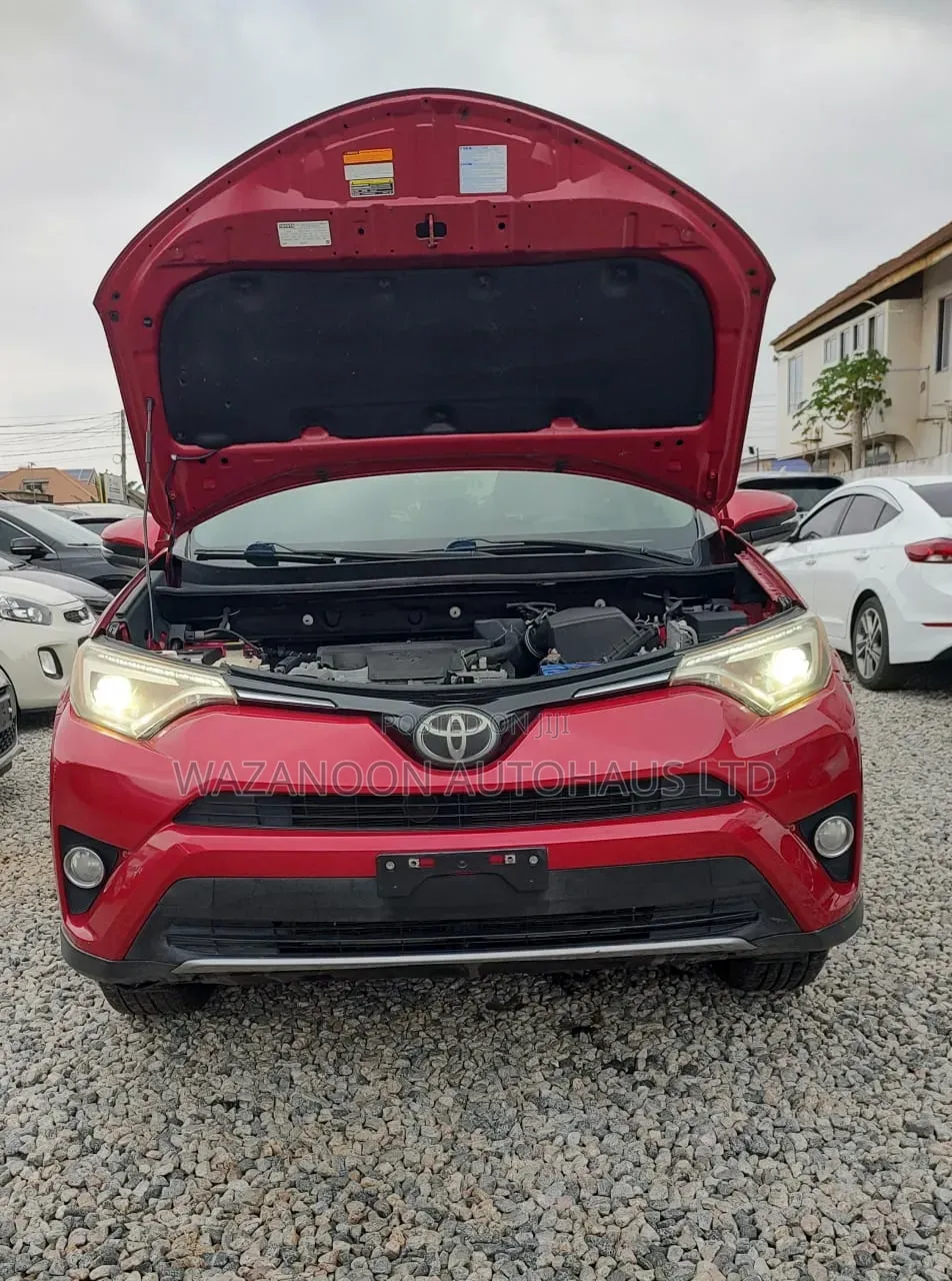 Toyota RAV4 XLE AWD (2.5L 4cyl 6A) 2017 Red
