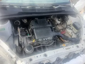Toyota Yaris 1999 White