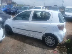 Toyota Yaris 1999 White