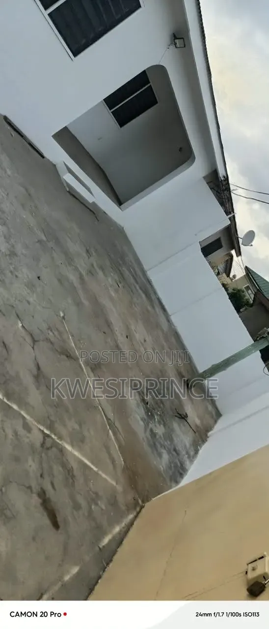 Furnished Studio Apartment in Grade Estate  Teshie for rent