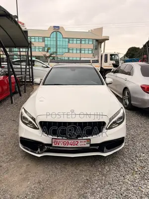 Mercedes-Benz C300 2016 White