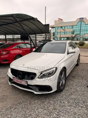 Mercedes-Benz C300 2016 White