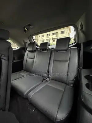 Toyota Highlander LE 4x2 (2.7L 4cyl 6A) 2018 White