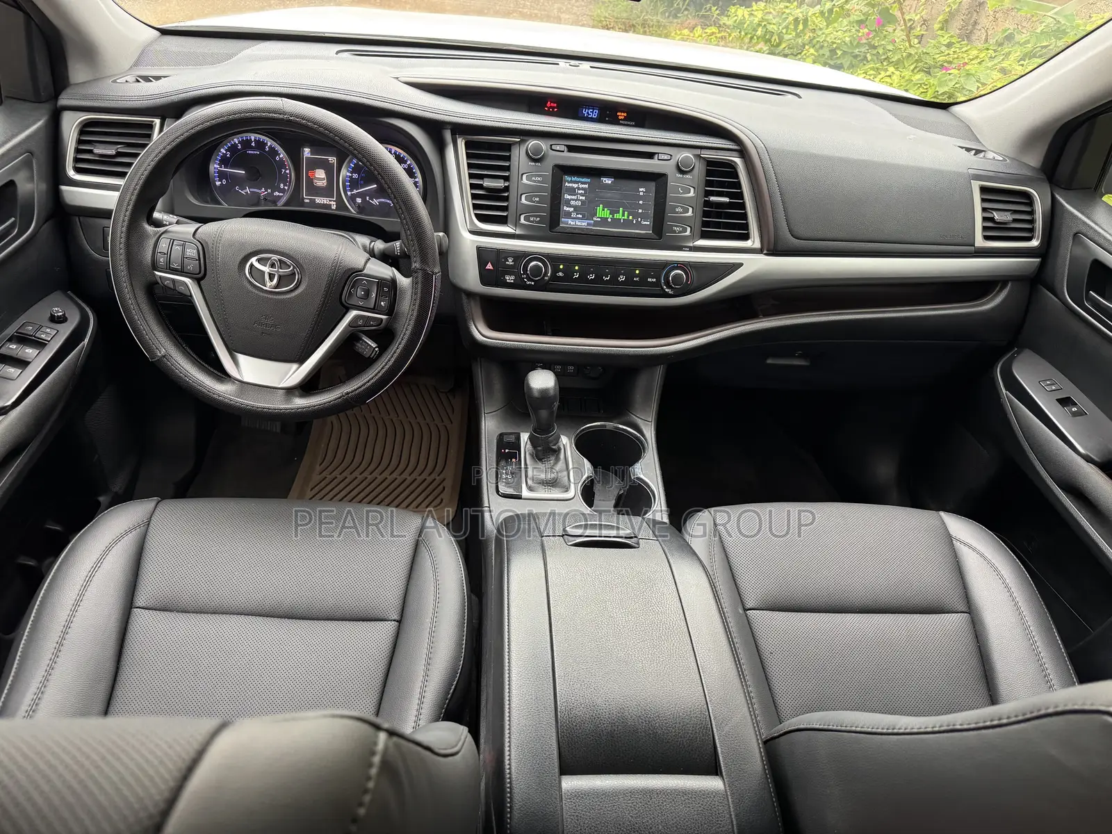 Toyota Highlander LE 4x2 (2.7L 4cyl 6A) 2018 White