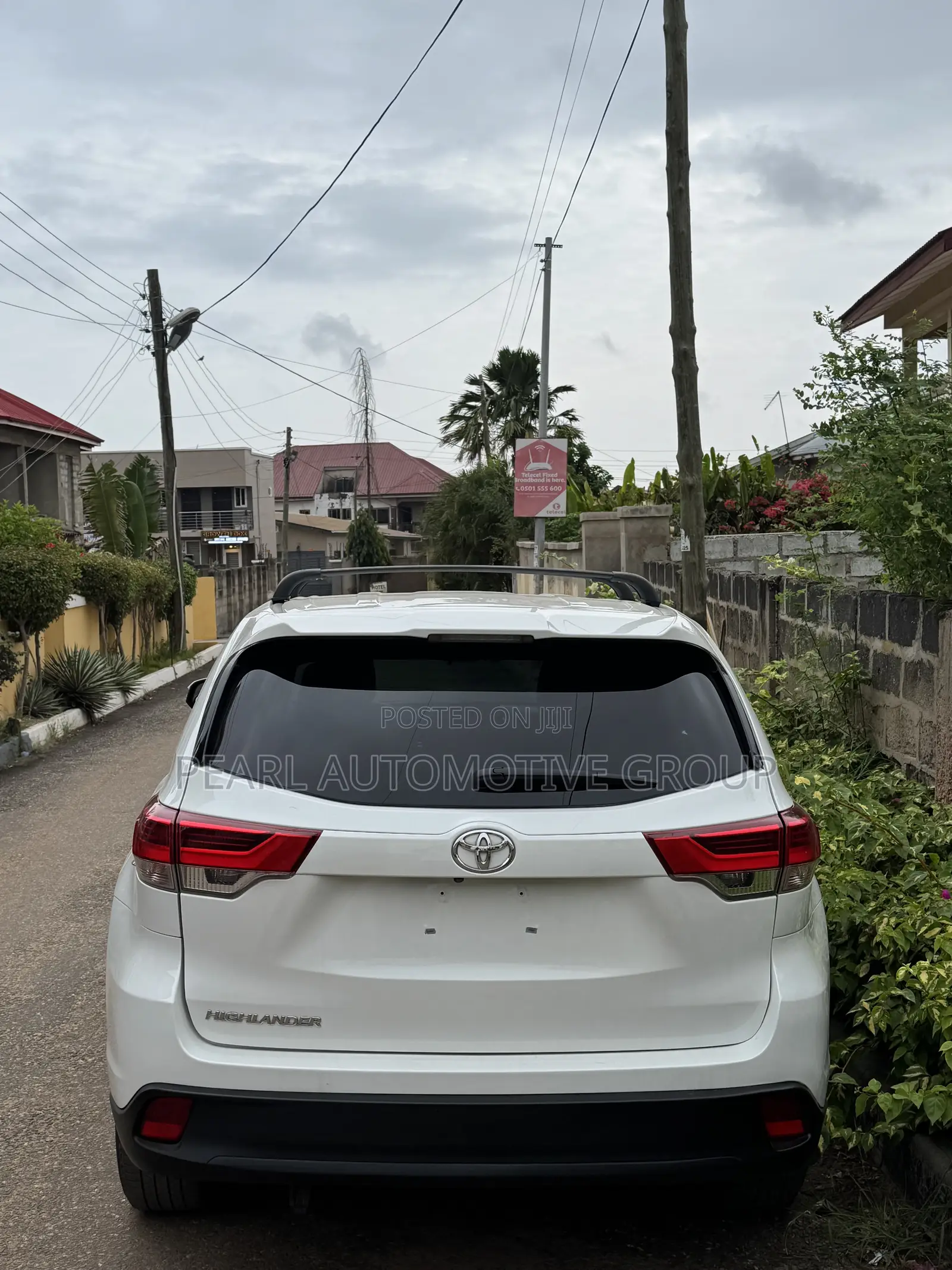 Toyota Highlander LE 4x2 (2.7L 4cyl 6A) 2018 White