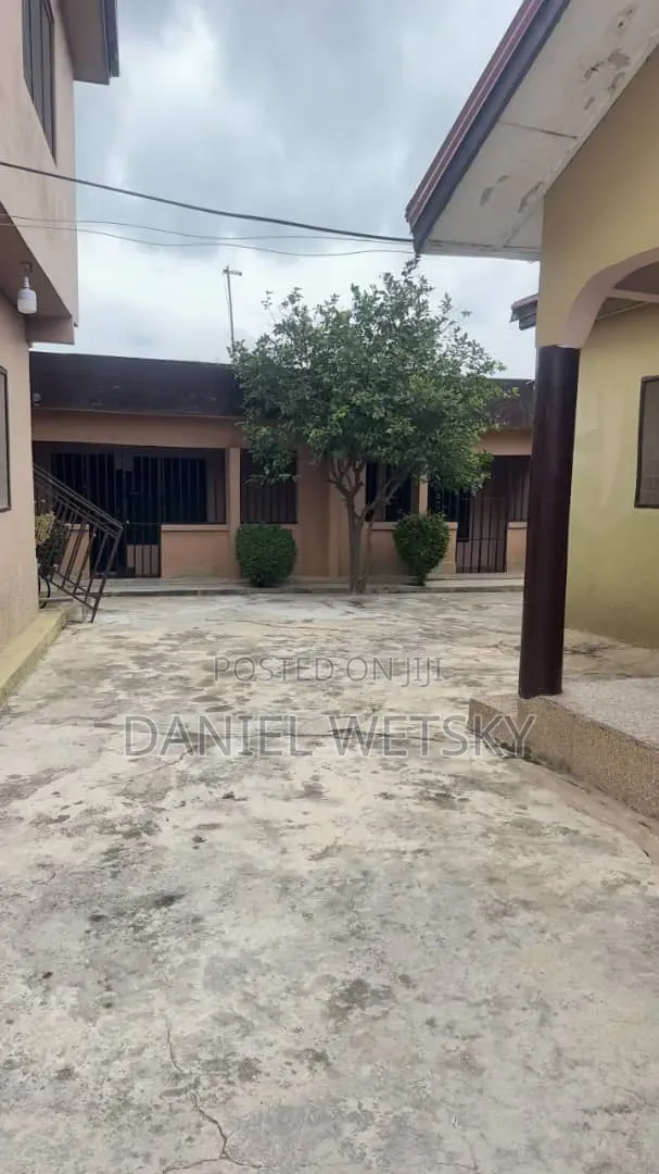 2bdrm Apartment in Kwashieman, Prince of Peace Area for rent