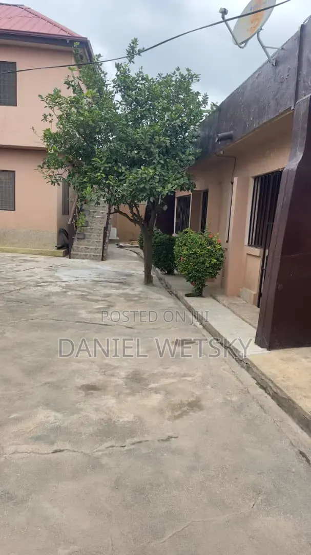 2bdrm Apartment in Kwashieman, Prince of Peace Area for rent