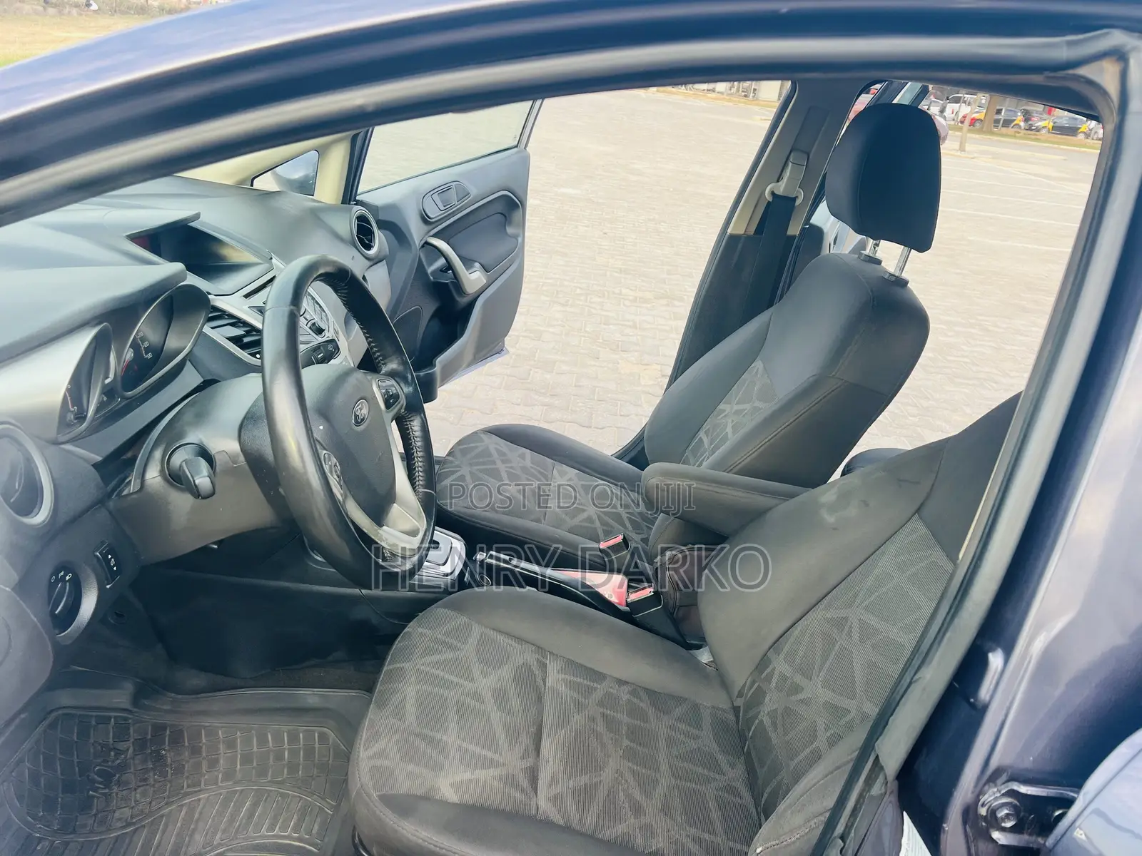Ford Fiesta 2012 Gray