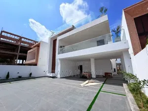 5bdrm House in Laryea Homes, School Junction for sale