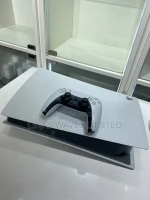 Ps5 Standard With 3 Games