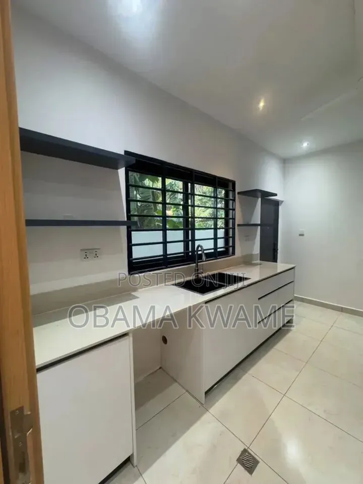 4bdrm House in Laryea Homes, Owusu Ansah for sale