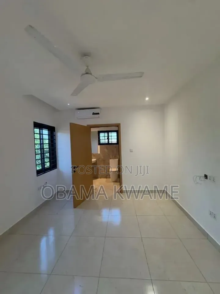 4bdrm House in Laryea Homes, Owusu Ansah for sale