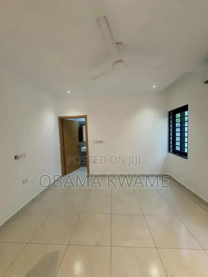 4bdrm House in Laryea Homes, Owusu Ansah for sale